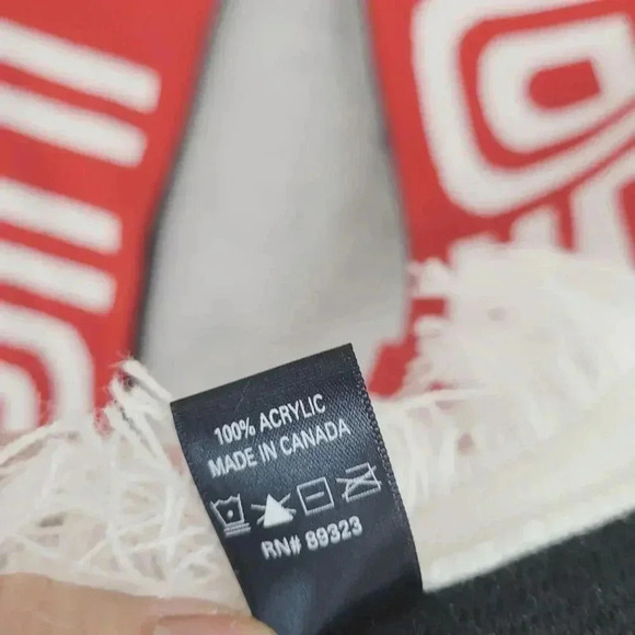 Roots USA Olympic Scarf Spell out Red White & Black 5" X 58" Fringe 29PT - Picture 4 of 8